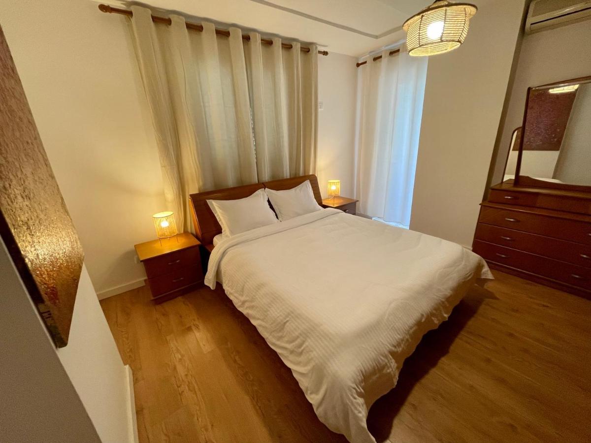 Proper Apartment 1 تيرانا المظهر الخارجي الصورة
